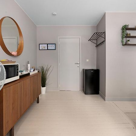 Spacious Guest Suites Near Historic Market - 5 Min Walk Брюж Екстериор снимка